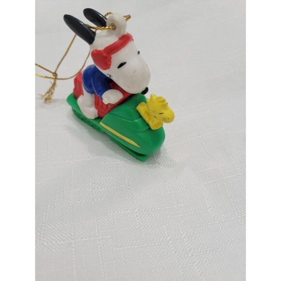 Vintage Peanuts Snoopy With Woodstock Green Snowmobile Ornament - Picture 3 of 7